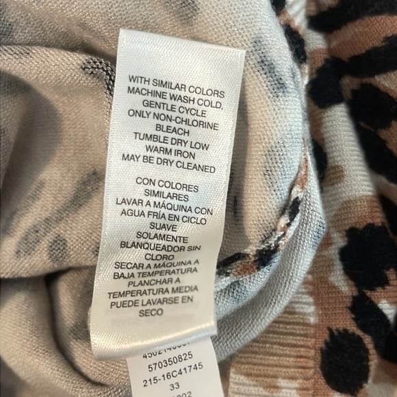 Chico's Leopard Print Turtleneck Sweater Size 2 - Picture 5 of 6